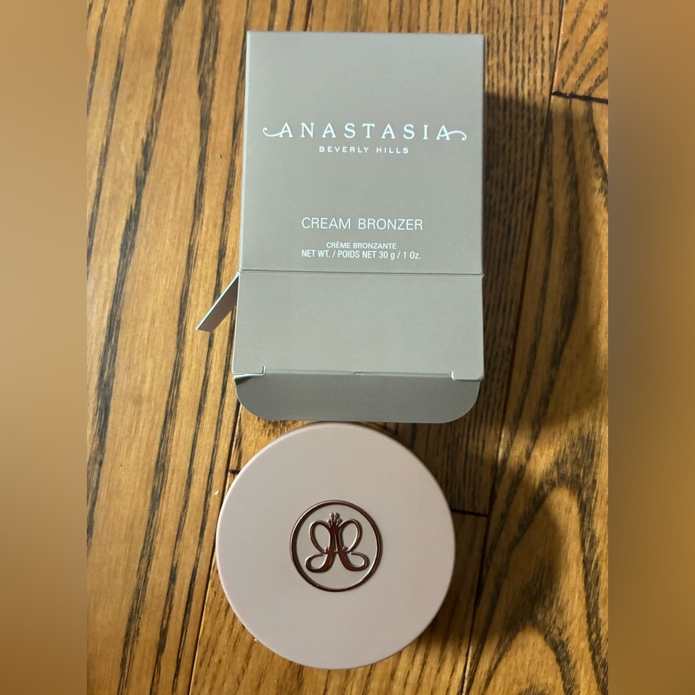 Anastasia Beverly Hills Cream Bronzer in AMBER 30g